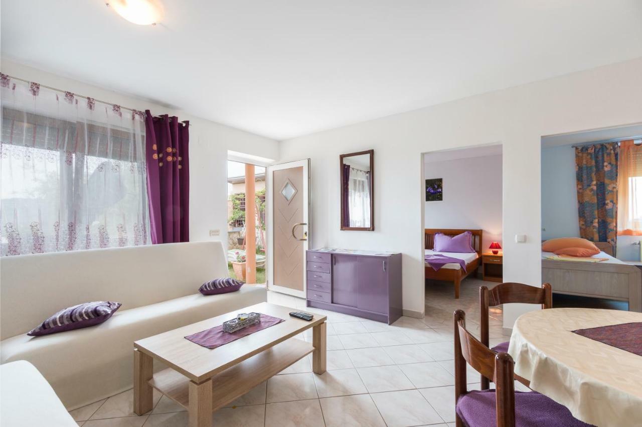 Apartman Studio Pula Exterior photo
