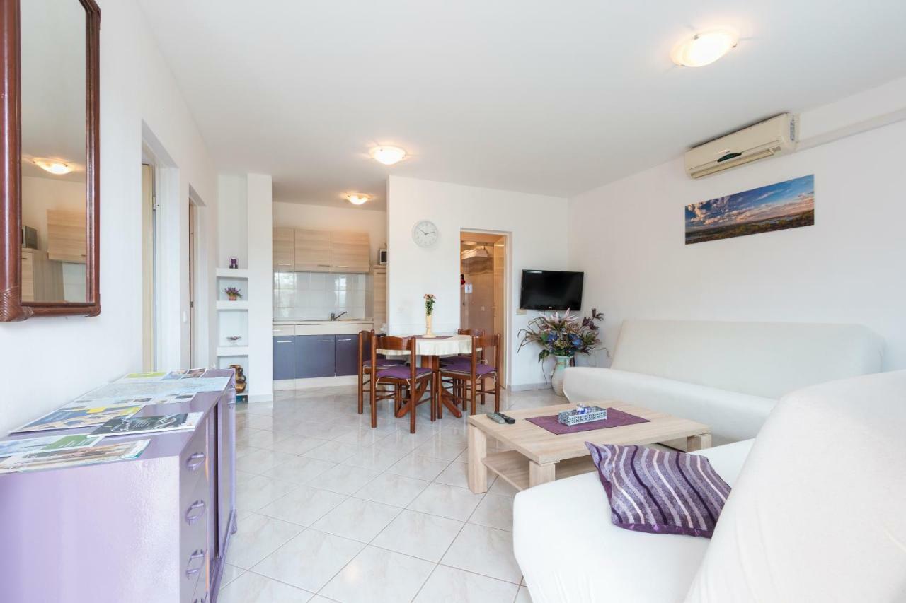 Apartman Studio Pula Exterior photo